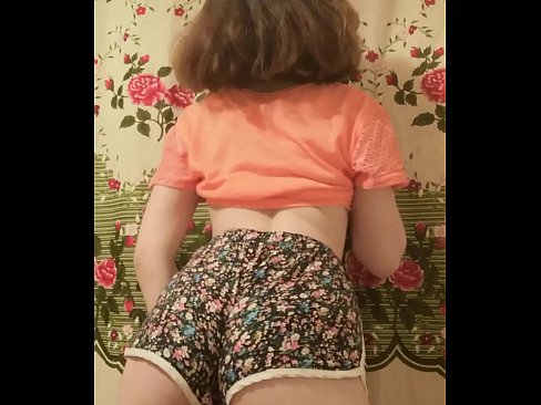 ❤️ Seksikäs nuori beibi riisuu shortsinsa kameran edessä ❤❌ Seksi at porn fi.hentaiteca.ru ❌❤