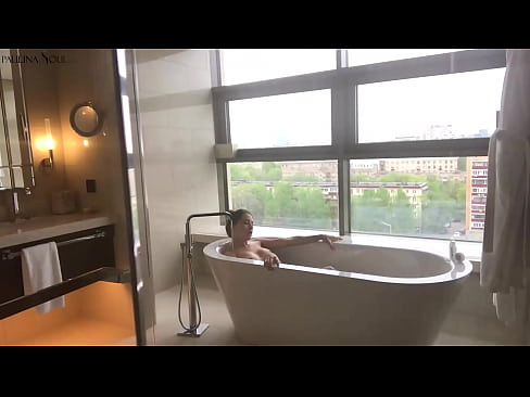 ❤️ Valtava babe runkkaa intohimoisesti pilluaan kylpyhuoneessa ❤❌ Seksi at porn fi.hentaiteca.ru ❌❤